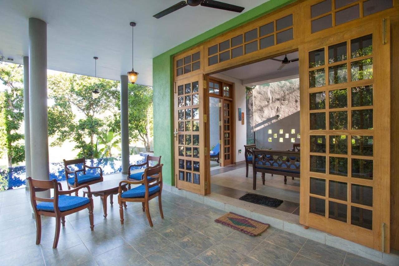 Barefoot Bungalow Hikka Хикадува Екстериор снимка