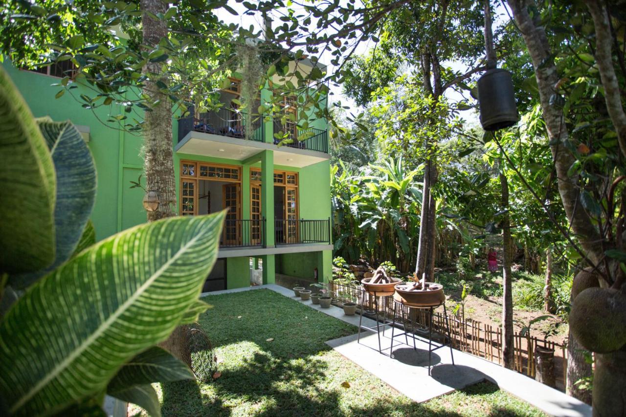 Barefoot Bungalow Hikka Хикадува Екстериор снимка
