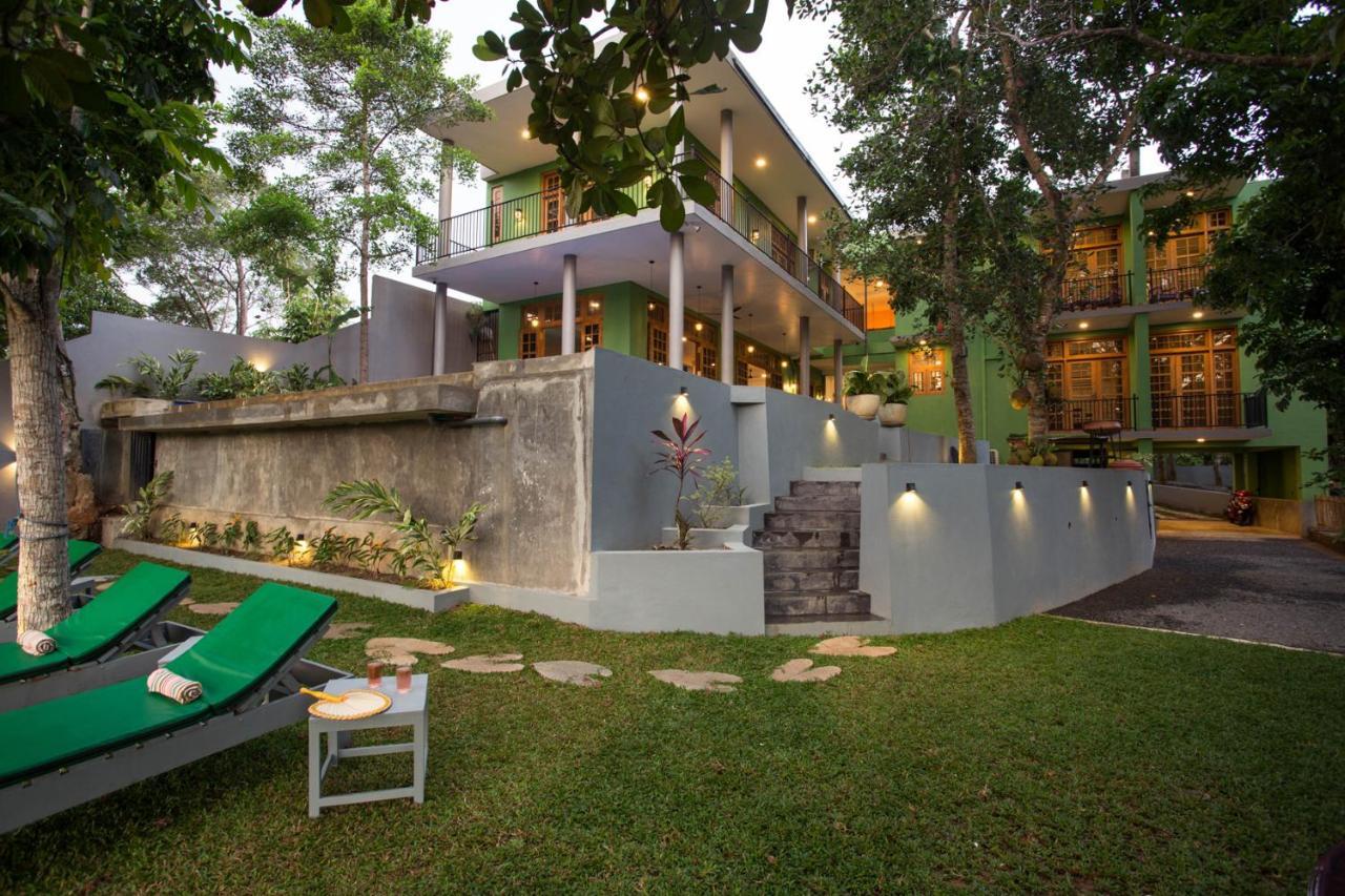 Barefoot Bungalow Hikka Хикадува Екстериор снимка