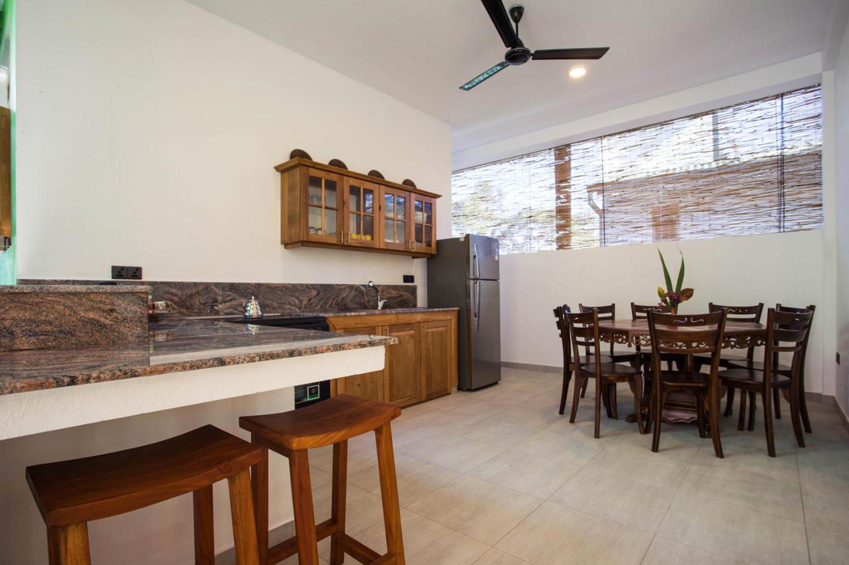 Barefoot Bungalow Hikka Хикадува Екстериор снимка